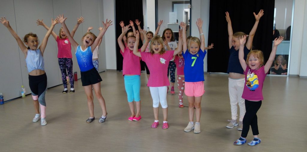 Kinder beim Tanzen